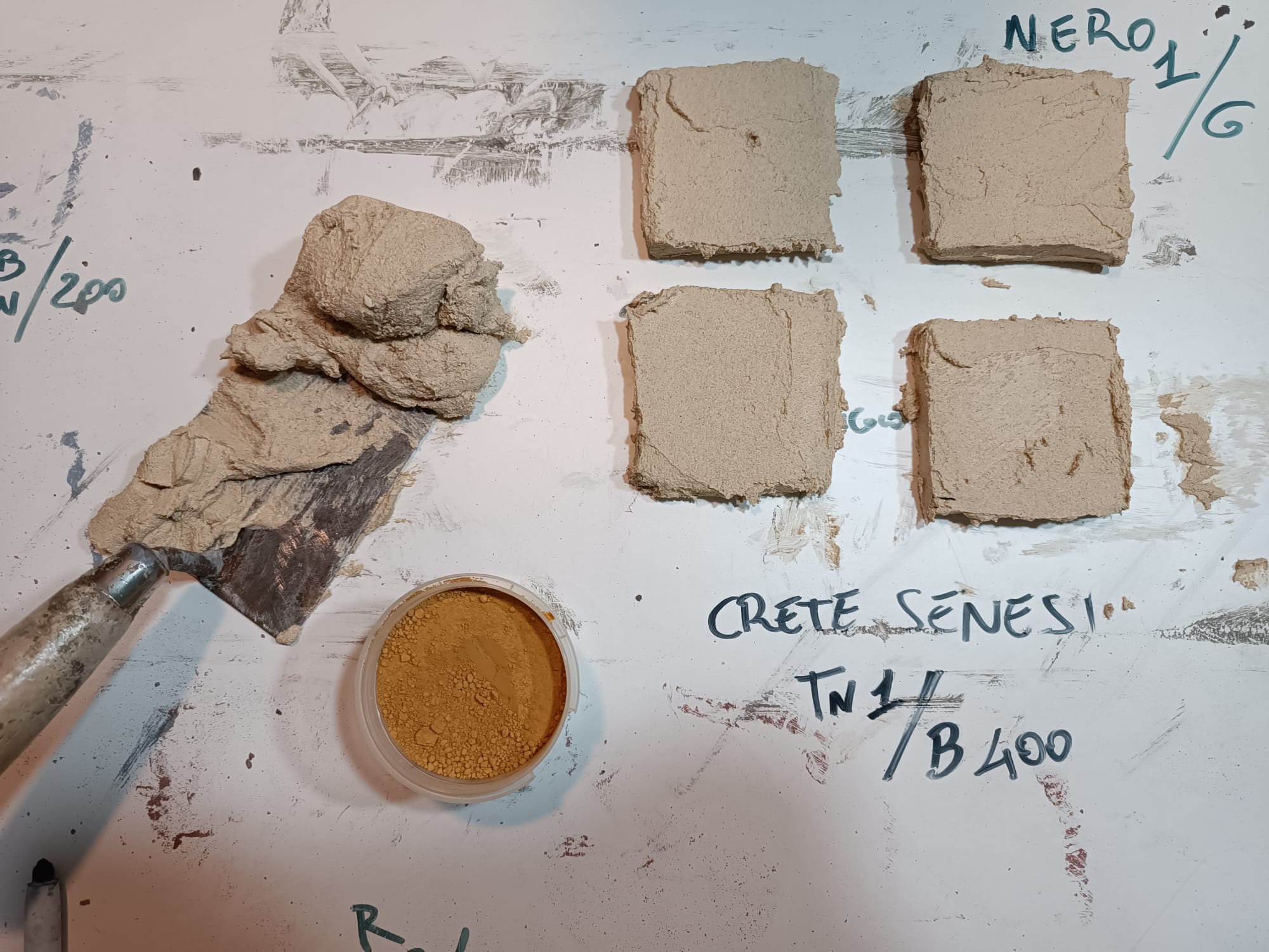 Sperimentazioni cromatiche su cemento